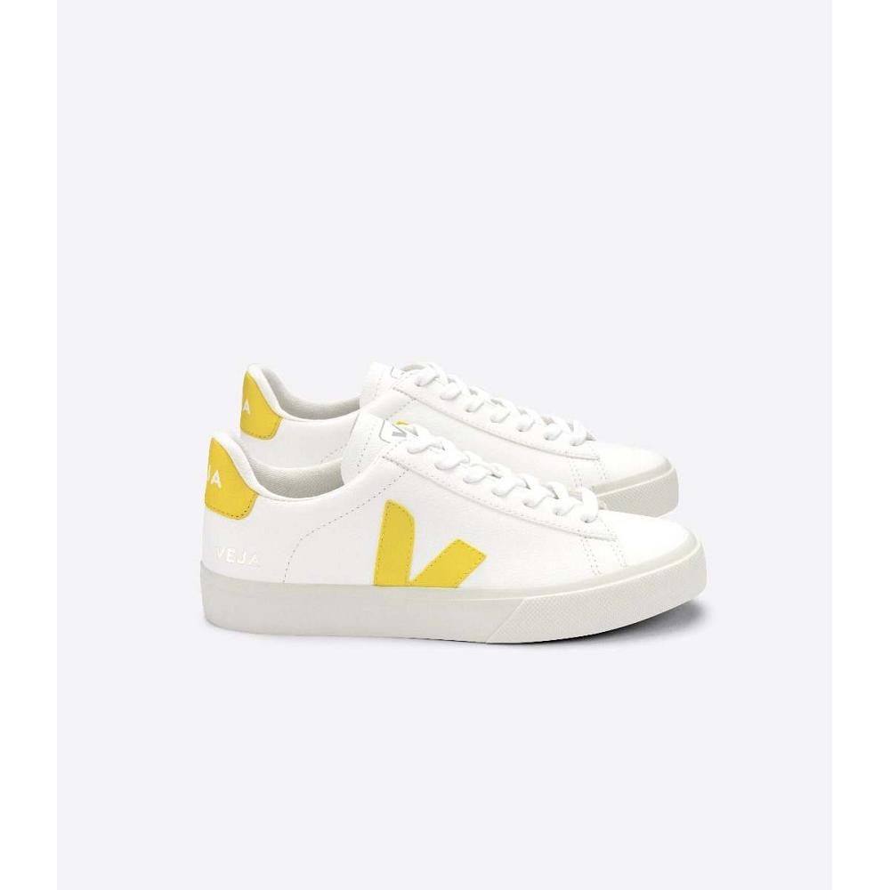 Veja CAMPO CHROMEFREE Low Tops Sneakers Férfi White/Yellow | HU 205HAP